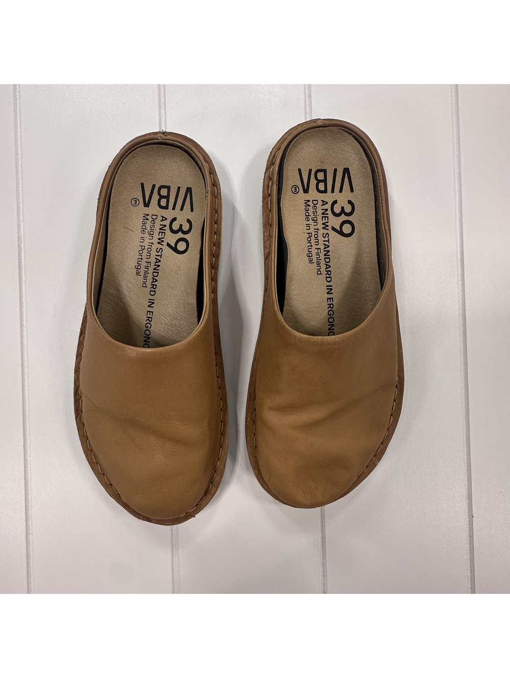ViBA Tan Leather Clogs Mules Size 39 | Boston Clog Style Minimalist